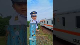 MASINIS CILIK  #railfans #railway #keretaapi #keretaapiindonesia #masiniskeretaapi #masiniscilik