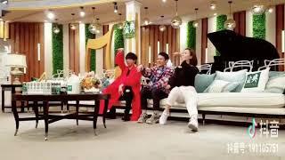 【歌手2018幕後花絮】第9期：快跟著華晨宇 李維嘉 大王“活力三人組”跳個海草舞，一會兒使勁兒嗨起來！Hua Chenyu