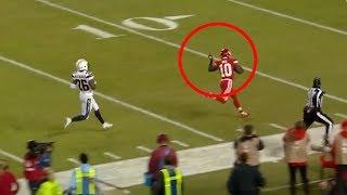 Tyreek Hill Waves To Defender After Burning Him