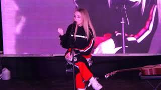 ALIEN Sabrina Carpenter  2018 Momentum Live MNL