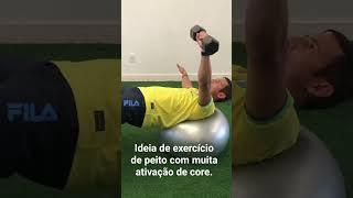 Exercício de peito na bola Suissa.    #treino #sports #atleta