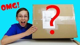 GiANT SURPRISE BOX   WHATS INSIDE  WEIRDEST UNBOXING EVER  COLLINTV