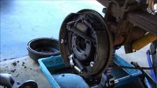 INSTALLING AXLE SHAFT  FORD 9 INCH NINE INCH 