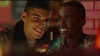 Sex Education  Eric et Rahim - Love me like you do 