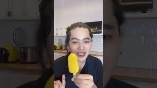 Makan es krim keluar asap