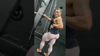 15 min leg workout Alessandra Alvez fitness model at gymFact Motivation