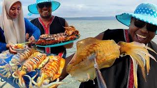 Bule nangkap Cumi samping Kebun Kakek banyak gurita kepiting Ikan bermain di Pinggiran 