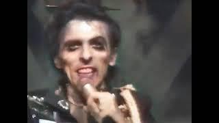 Alice Cooper - Capitol Theatre Passaic NJ Oct. 10 1981. HQ IN COLOUR full concert.