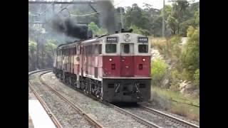 Alco smoke and flames as three 44s and a JL meet a V set and two NRs at Cowan.