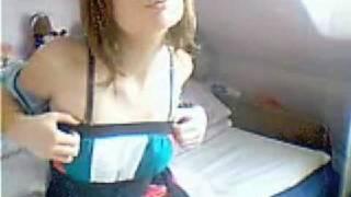Super Sweet and Sexy Girl Dancing On the Web Cam