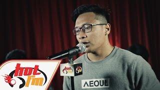 MONALYSSA - DUA KAKI BERLARI LIVE - Akustik Hot - #HotTV