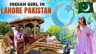 Indian Girl Exploring Lahore Pakistan  Nightlife of Lahore Best Restaurant in Heermanadi Lahore