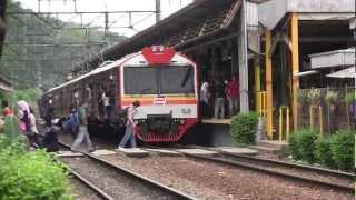 KRL JABODETABEK seriKL3stasiun Universitas Indonesia UI