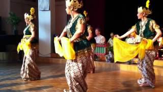 Javaanse dans Suka Retna by Parikesit & Marsudi Raras