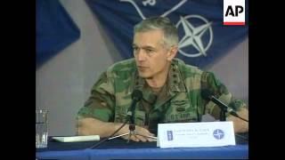 BOSNIA OUTGOING NATO COMMANDER WESLEY CLARK