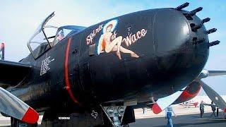 Nice Cold Starting Up WW2 WAR AIRPLANE BOMBER ENGINES and SOUND