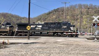 Railroad Switching At 10 Track RR Crossing 2 Trains Passing At Same Time  Ohio Trains