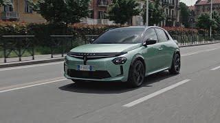 New Lancia Ypsilon in Verde Giada Driving Video