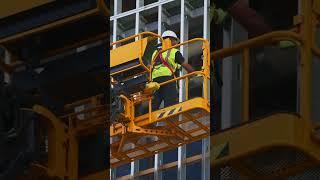 Lift of the JCB T65D