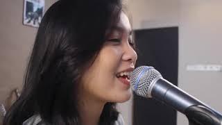 Foo Fighter - Learn To Fly Cover by Drive X Nadila Wantari