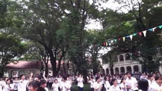 Flashmob ra truong 2013-THPT Chuyen Le Hong Phong.10-13