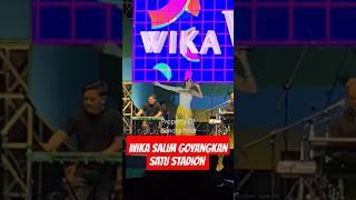 WIKA SALIM GOYANGKAN PENONTON SATU STADION #shorts #wikasalim #konser #musik #joget #dangdut