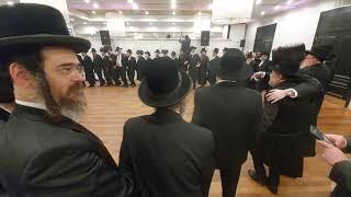 Hasidic wedding dance