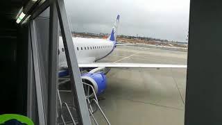 Первый полет на самолете. Чем кормит Belavia? EMBRAER 195