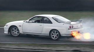 Nissan Skyline R33 GTS-T Drifting & Spitting Huge Flames