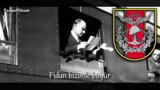 Turkish Patriotic Song Biz Atatürk Gençleriyiz We are the youth of Ataturk