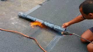 Flat roofing installers LondonTorch on high performance licensed installer Aldersbrook