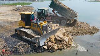 Amazing Power Shantui Equipment Dozer Moving Rocks In Water