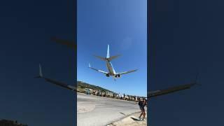 B738 low landing at Skiathos Airport 