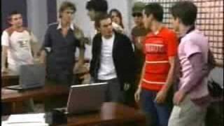 Enfrentamiento entre Teo y Diego - Rebelde - RBD