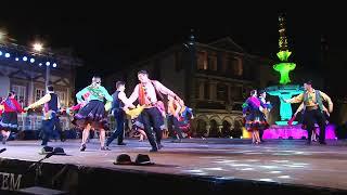 Chilean folk dance Huaylarsh & Chacharpaya