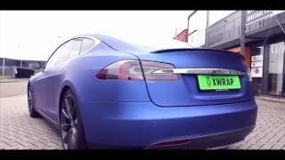 Full wrap Tesla Model S brilliant blue mat metallic nu Xwrap Groningen.