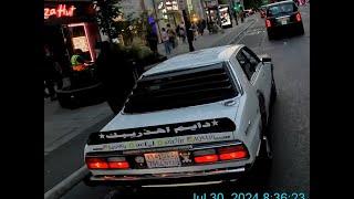 Above the law? Foreign driver in London doesnt care about mobile use Kuwait 7954 DTD Nissan Skyline