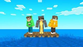 SURVIVING On A RAFT In The OCEAN Minecraft