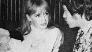 Close Up - Marianne Faithfull 25