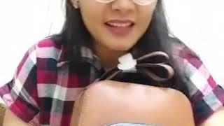 Live mama muda cantik jualan Tas