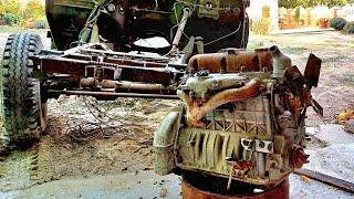 Engine restoration on the old UAZ 469 vehicle