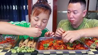 如果和他客气，那就什么也吃不到#eating show#eating challenge#husband and wife eating food#eating#mukbang#asmr eating
