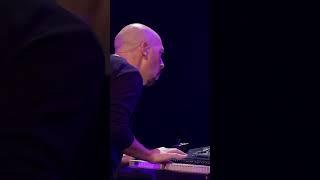 Jordan Rudess & Mike Portnoy - KeyboardDrum Solo