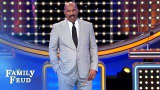 Steve Harvey throws his card away