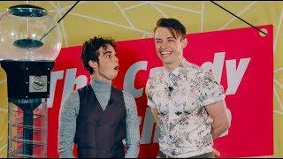 CAMERON BOYCE & THOMAS DOHERTY about FIRST KISS  Descendants 2