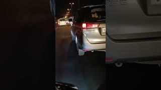 DELHI HAUZ KHAS COUPLE KISS OPENLY AT ROAD 