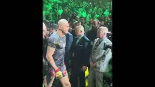 Gilbert Burns crowd cam of Alex Pereira walkout