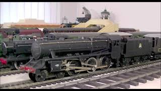 Presenting some Graham Farish 00 gauge older model trains