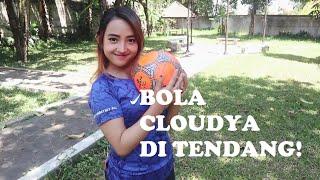 MAEN BOLANYA  CLOUDYA YASTIN & NIQI SUCI