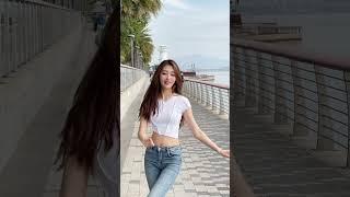 street fashion style #tiktok #shorts #douyin china #beautiful girl #beauty #dance #抖音 #美女 #街拍 #model